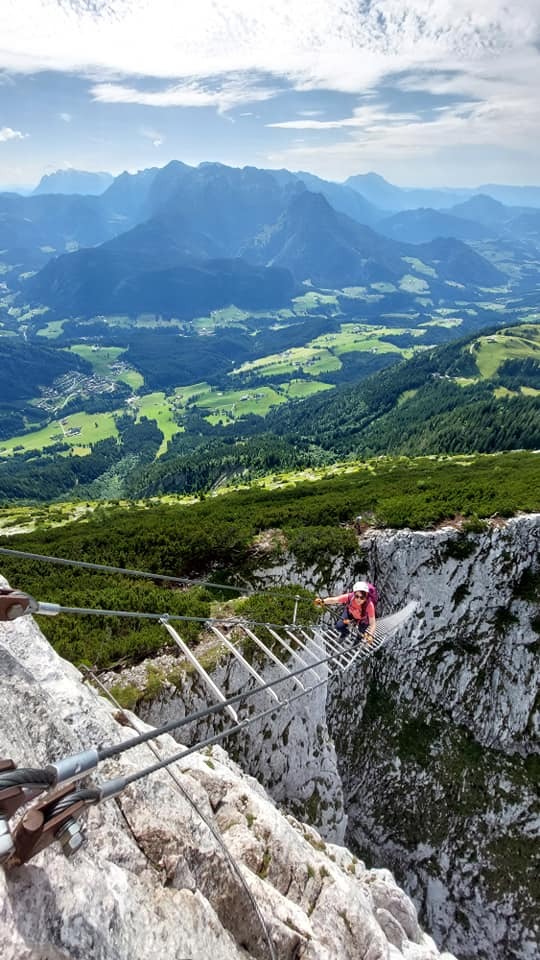 Bianca pe via ferrata la înălțime
